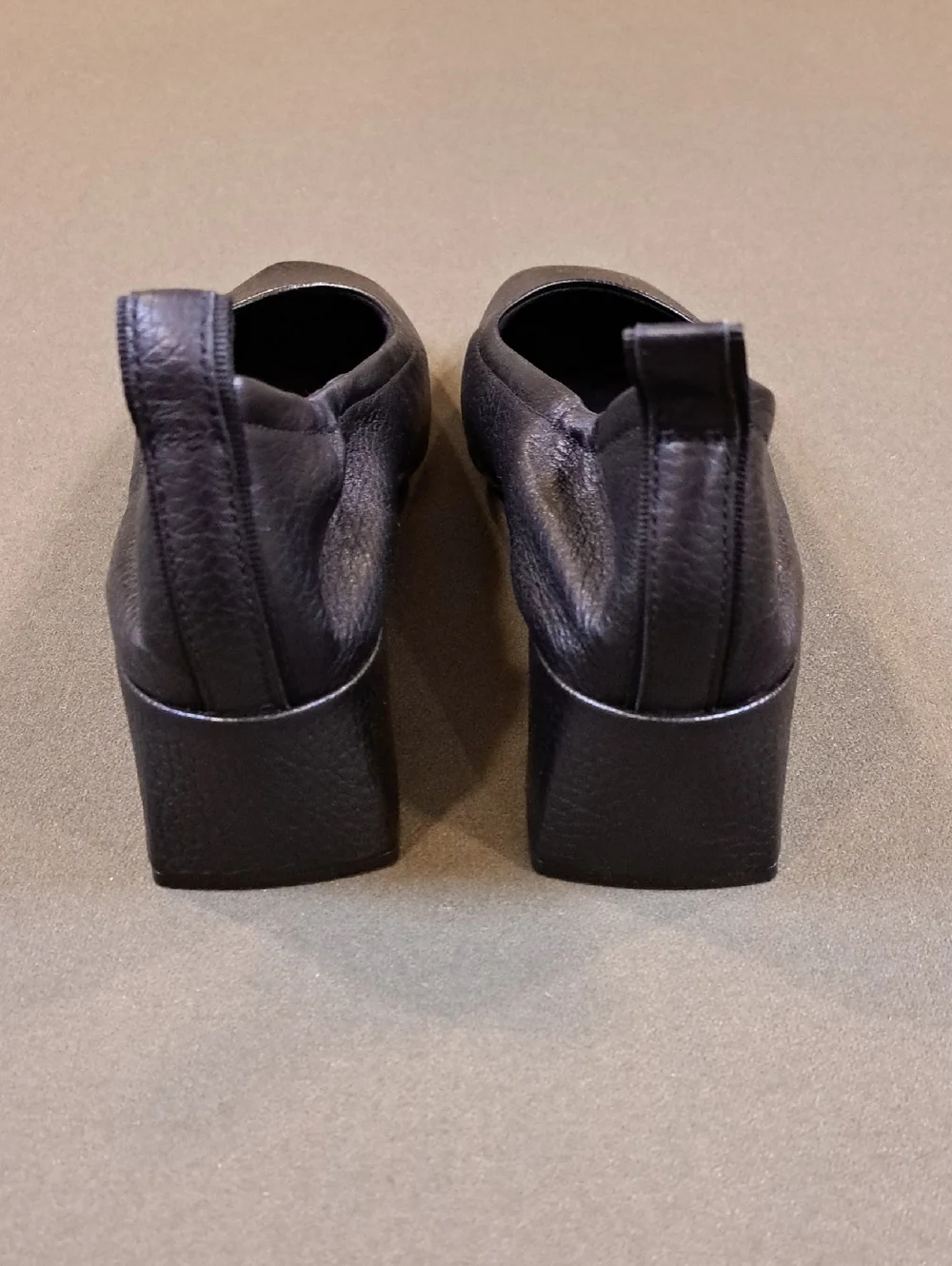 Vionic Ramona Block Heel Pump - Color: Black - Size: 9 - Picture 5 of 9